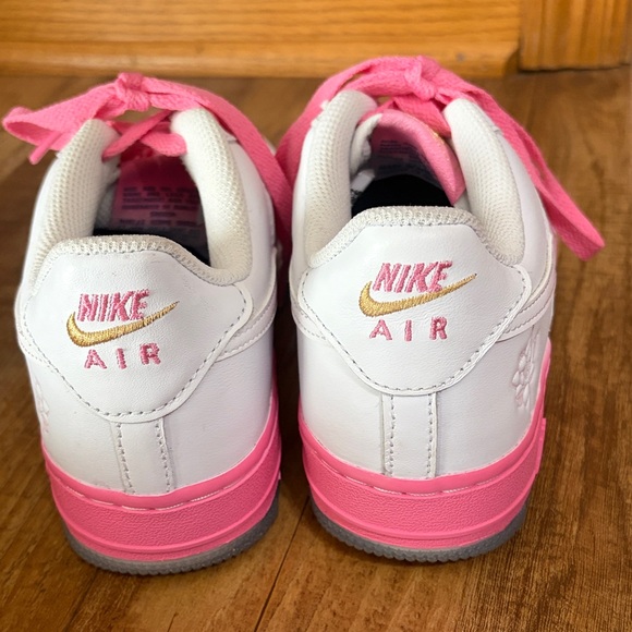 Nike Air Force 1 lotus flower limited edition shoes size 7.5 women or 5.5 Youth - Picture 3 of 15